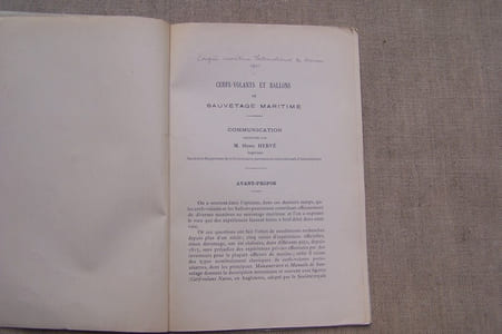 Cerfs-volants et ballons de sauvetage maritime. Communication présentée par M. Henri Hervé.