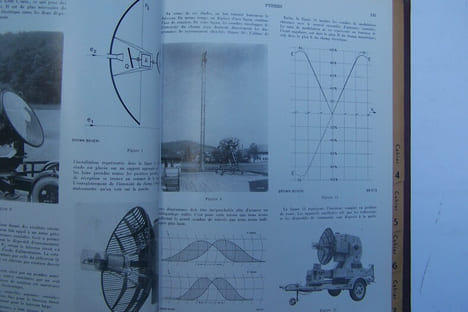 Fusées et engins guidés. Recueil des Rapports du 1er Congrès International des Fusées et Engins guidés (1956-1957). . undefined