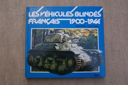Engins blindés Français (1996), JEEP un défi au temps (1981), Les véhicules du débarquement (1994), DODGE (1993), GMC (1978), Les véhicules de l'US ARMY 1939-1945 (1987), Les véhicules blindés français 1900-1944 (1979) et 1945-1977 (1978), Scout-cars & half-tracks (1989).