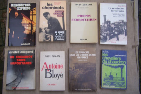 ROMANS, RECITS, TEXTES FERROVIAIRES: VINCENOT Henri: Les chevaliers du chaudron, Denoël, 1960. RIBEILL Georges: La révolution ferroviaire. La ...