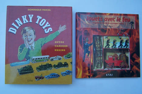 JOUETS, MODELES REDUITS: L'année automobile des modèles réduits Volumes 1, 2 et 3, EDITA-VILO, 1982, 1983, EDITIONS 24 Heures, 1984.
Dominique ...