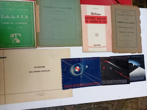 CHEMIN DE FER: BROCHURES, NOTICES, CATALOGUES TECHNIQUES: Nelson UHRY: L'électrification des chemins de fer, Igénieurs Civils, 1924. Inventaire des ...