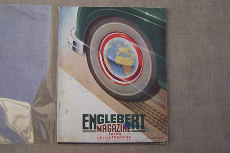 ENGLEBERT MAGAZINE (Edition France et Colonie). N° 5 (Septembre-Octobre 1933) Numéro du Salon de Paris. N°41 Salon de l'Automobile 1948. (Couverture ...