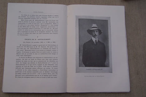 Santos-Dumont et la conquête de l'air. Traduit par Hortensia Hemoir Rio-Branco.. NAPOLEAO Aluizio