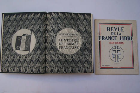MILITARIA, GUERRE, HISTOIRE: Histoie mondiale des parachutistes présntée par Pierre SERGENT, SPL, 1974. Colonel E. RAMSPACHER: Chars et blindés ...