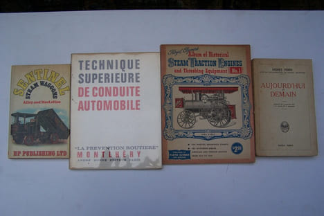 AUTOMOBILE: Michel CORDAY: Plaisirs d'auto, Ctharpentier et Fasquelle, 1909. Sal INCANDELA (Gérard CROMBAC): Formule 1 Anatomie et développement, ...