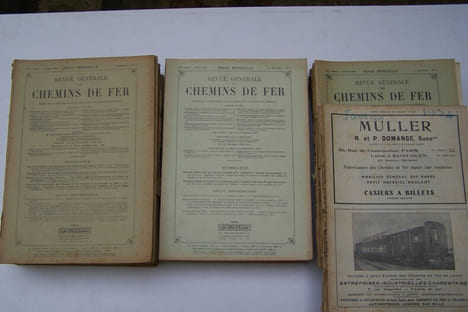 REVUES FERROVIAIRES: AFAC Bulletin de l'Association Française des Amis des Chemins de Fer: N° 102 (Janvier1937) à 131 (Juillet 1939), 133 à 163 ...