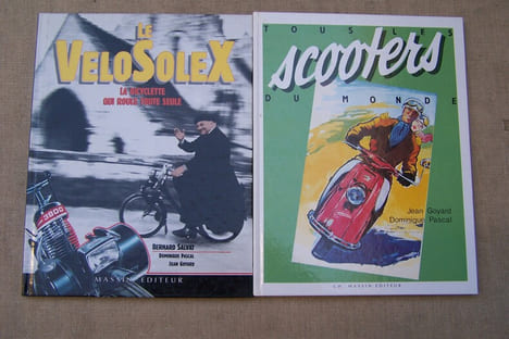 SCOOTER, SOLEX: Daniel et Françoise SAUVAGE: Ma Vespa, ma femme et moi, 25.000 kilomètres autour de la Méditerranée, Gallimard, 1956. Claude BALOIS: ...