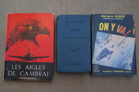 AVIATION MILTAIRE, GUERRE AERIENNE: Manuel du gradé de l'Armée de l'Air, 1940. Ciel de guerre en Indochine, 1953. Myrone N. CUICH: Mission sans ...
