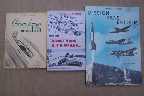 AVIATION MILTAIRE, GUERRE AERIENNE: Manuel du gradé de l'Armée de l'Air, 1940. Ciel de guerre en Indochine, 1953. Myrone N. CUICH: Mission sans ...