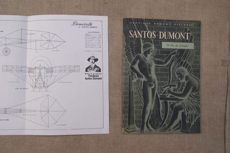 SANTOS-DUMONT, DIRIGEABLE: Henrique DUMONT VILLARES: Santos-Dumont "O Pai da Aviaçao", Sao Paulo, 1956. Reproductions de plans au 1/50e de la Demoiselle et du 14bis. ICARE N° 64bis. Affiche 46x64bis et dépliant: REVIVA 14bis. A. SANTOS-DUMONT: My AIRSHIPS, London, Grant Richards, 1904.