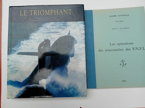 SOUS-MARINS, GUERRE SOUS-MARINE: Claude HUAN: Le croiseur sous-marin Surcouf (1926-1942), Marines édition, 1996. Gérard GARIER: L'odyssée technique et ...