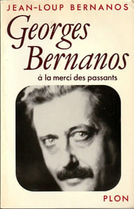 Georges BERNANOS à la merci des passants.