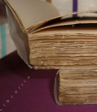 - Histoire des couvents de Montbrison avant 1793.. Broutin