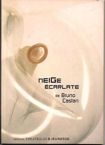 Neige écarlatte