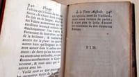 Les aventures de Jacques Sadeur dans la découverte et le voyage de la Terre Australe, Les coûtumes et moeurs des Australiens, leur religion, leurs exercices, leurs études, leurs guerres; les animaux particuliers à ce pays, & toutes les raretés curieuses qui s'y trouvent.