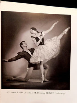 Programme de la Soirée donnée au Théâtre National de l'Opéra par Le Général De Gaulle Président de la République en l'Honneur de Son Excellence ...