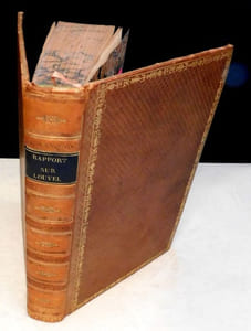 Rapport fait à la cour des Pairs le 15 mai 1820 et jours suivants par Monsieur Le Comte De Bastard, pair de France, premier président de la cour Royale de Lyon, l'un des pairs commis pour l'instruction du procès suivi contre Louis-Pierre Louvel