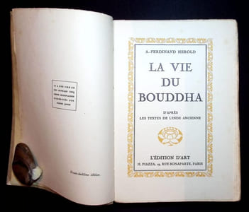 La vie du Bouddha d'après les textes de l'Inde ancienne.