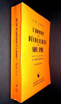 L'homme à la découverte de son âme. Préface et traduction de R. Cahen-Salabelle. . JUNG ( Karl-Gustav)