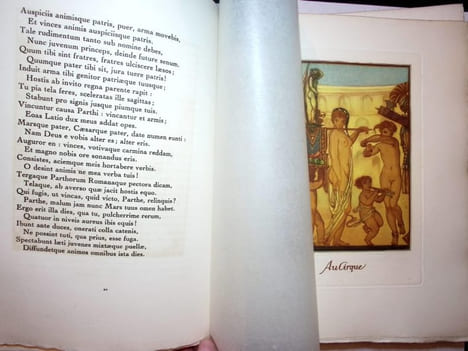 L'art d'aimer . Traduction nouvelle de Pierre Lièvre. Un titre, quatre frontispices, dix-huit compositions en couleurs gravés à l'eau-forte et ...