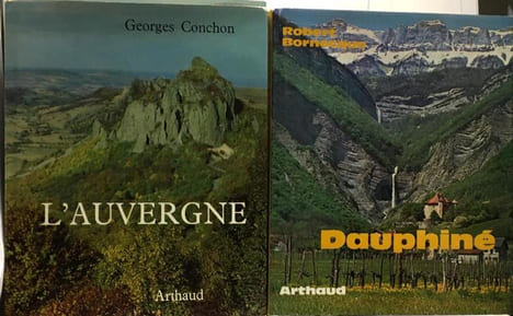 11 volumes Arthaud: L'auvergne + L'Algérie + Savoie + Le Vivarais + Soleils en Provence + La Yougoslavie + Le Canada + Les côtes en France + Paris ...
