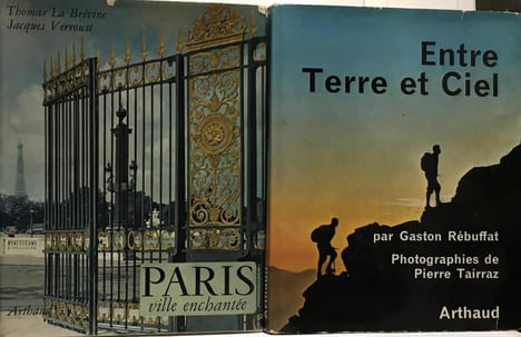 11 volumes Arthaud: L'auvergne + L'Algérie + Savoie + Le Vivarais + Soleils en Provence + La Yougoslavie + Le Canada + Les côtes en France + Paris ...