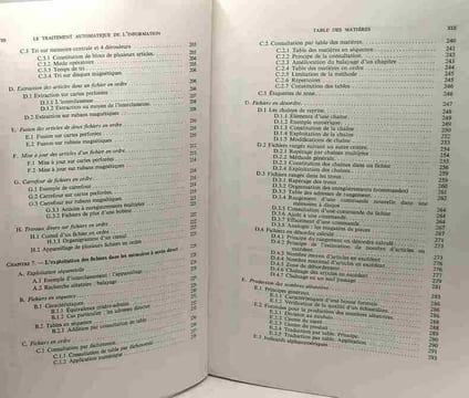 Comprendre et organiser le traitement automatique de l'information. Bernard J