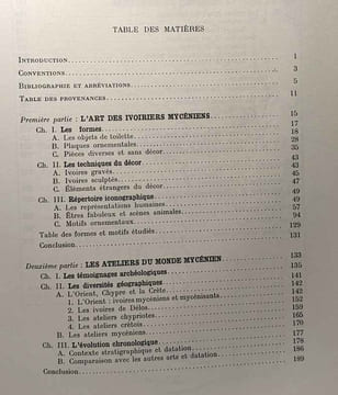 Les ivoires mycéniens - essai sur la formation d'un art mycénien + Catalogue des ivoires mycéniens du musée national d'Athènes - bibliothèque des ...