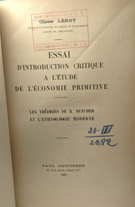 Essai d'introduction critique à l'étude de l'économie primitive - les théories de K. Buecher et l'ethnologie moderne