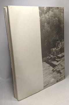 Le nymphée de Tipasa et les Nymphées et "septizonia" Nord-Africains - collection de l'école française de Rome 16 - relevés et plans de l'auteur. ...