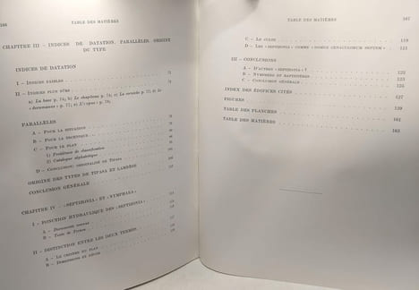 Le nymphée de Tipasa et les Nymphées et "septizonia" Nord-Africains - collection de l'école française de Rome 16 - relevés et plans de l'auteur. ...