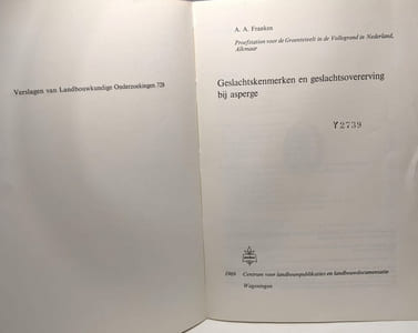 Geslachtskenmerken en geslachts overerving bij asperge - verslagen van Landbouwkundige Onderzoekingen 728