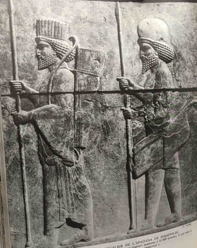 Le monde antique - TOME I - de la préhistoire à l'Histoire les peuples de l'Orient classique les Grecs et l'expansion de leur civilisation / Le monde ...
