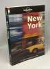 New York (lonely planet) + New York Guide (Könemann) + New York Cartoville Gallimard. Collectif