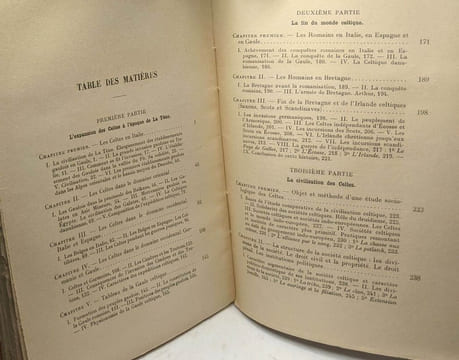 Les Celtes et l'expansion celtique jusqu'à l'époque de la Tène + Les Celtes depuis l'époque de la Tène et la civilisation celtique / L'évolution de ...