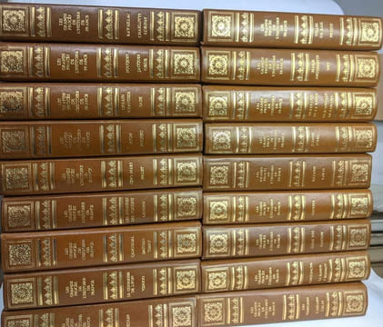 Les grands procès de l'Histoire de France - 18 volumes (voir description): Pétain + Le courrier de Lyon - Vidocq + Cadoual - Bastien Thiry + Les ...