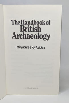 The Handbook of British Archaeology. Adkins Roy & Lesley Leitch Victoria