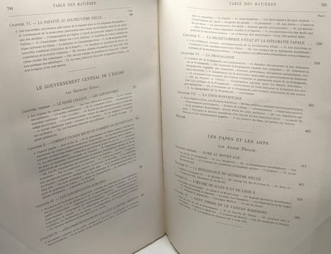 Le Vatican : les papes et la civilisation le gouvernement central de l'eglise. Iintroduction par Cardinal Bourret.Ouvrage illustre de 2 gravures au ...