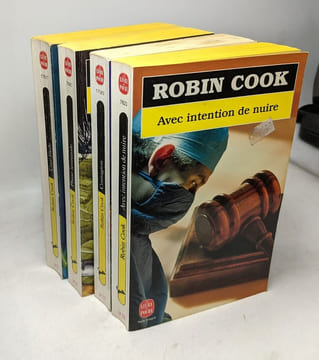 Avec Intention de Nuire + Contagion + Cure fatale + Phase terminale --- 4 livres. Robin Cook
