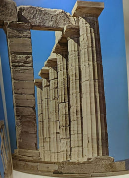 Sounion le temple de Poséidon (édition française). TATAKI A.B