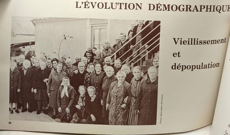 Vivre en bocage dossier sur le développement rural intégré. A.F.A.R. C.E.R.A
