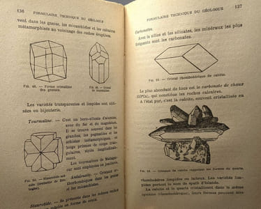 Formulaire Technique du Géologue. Ce Qu'il Faut Savoir sur l'Enseignement l'Observation sur le Terrain la Récolte l'Etude et la Conservation des Roches et des Fossiles. / Guides techniques du natu