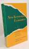 New Keynesian Economics VOLUME 1: Imperfect Competition and Sticky Prices + VOLUME 2: Coordination failures and real rigidities --- 2 livres. Mankiw ...