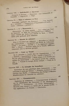 Dieu dans la pensée patristique. G.-L. Prestige
