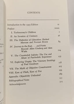 The Making of a Counter Culture: Reflections on the Technocratic Society and Its Youthful Opposition. Roszak Theodore