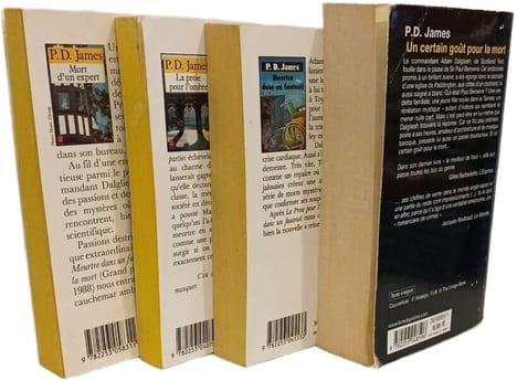 PD James Collection - Un certain goût pour la mort + Meurtre dans un fauteuil + La proie pour l' ombre + Mort d'un expert. P.D. James