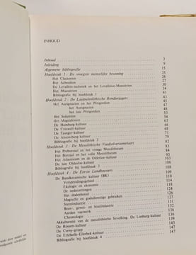 Prehistorische culturen in het zuiden der lage landen. Sigfried J. De Laet