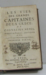 Les vies des grands capitaines de la grèce première partie traduites en francais avec le latin à côté