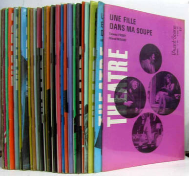 32 numéros non conséutifs (voir description) de L'avant scène: théâtre période 1958 à1971. Collectif